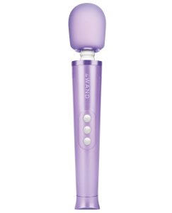 Le Wand Petite Rechargeable Massager – Violet